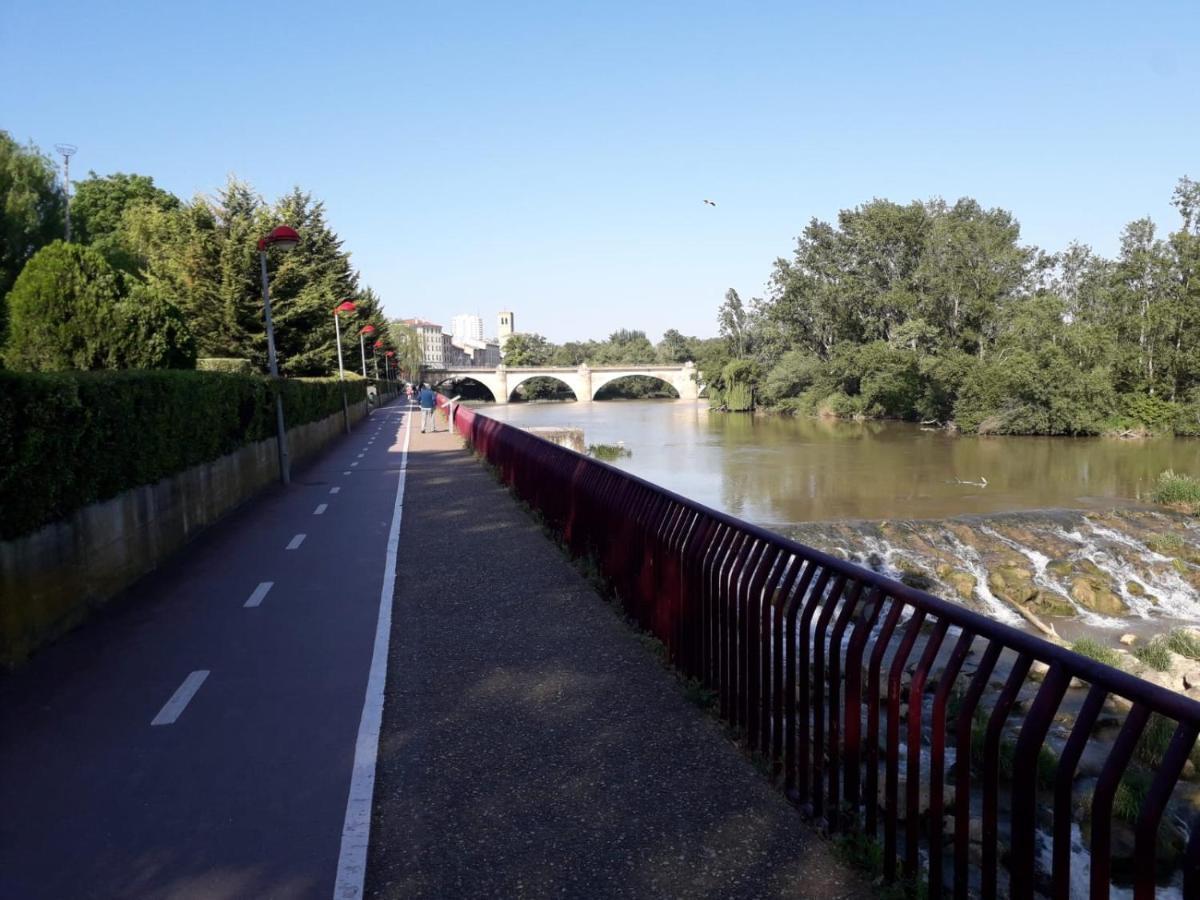 Apartamento Céntrico y acogedor en tierra de vinos Logroño Exterior foto