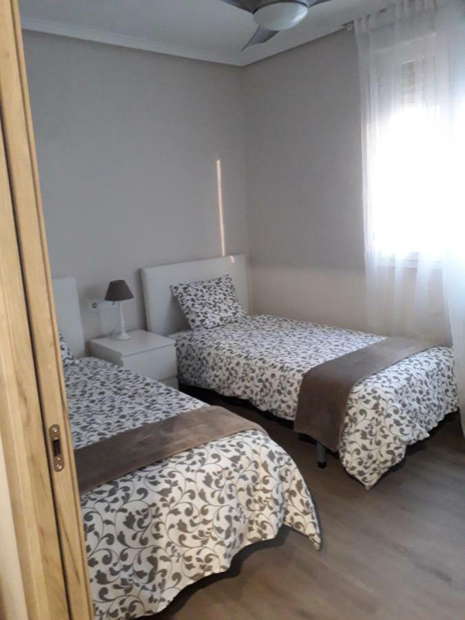 Apartamento Céntrico y acogedor en tierra de vinos Logroño Exterior foto